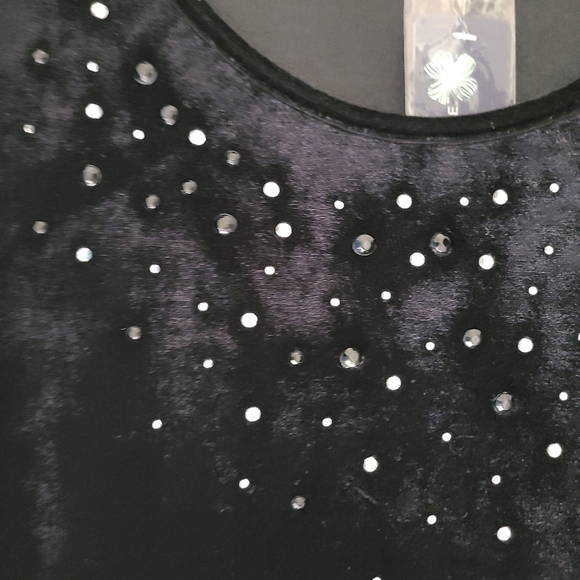 NWT COMPLETELY ME BY LIZ LANGE black top - Picture 2 of 6